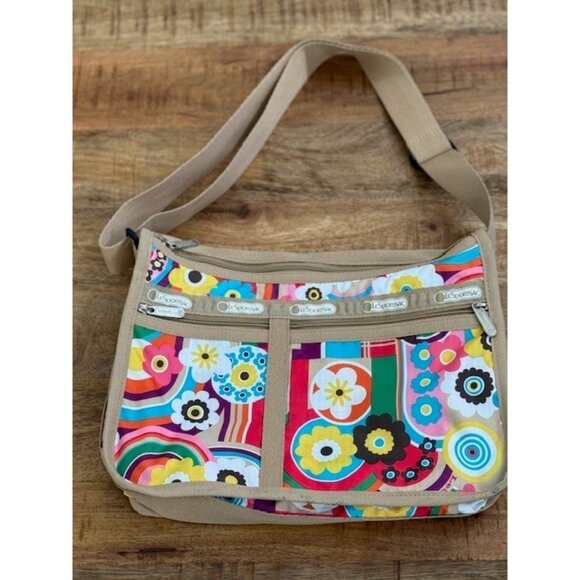 LeSportsac Deluxe Everyday Crossbody Bag Tan Nylon Adjustable Strap Jukebox Rare - Picture 5 of 12